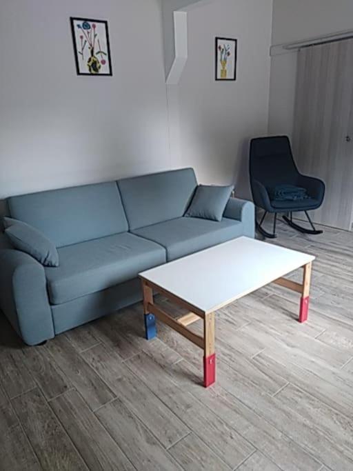 Maison Agreable Avec Stationnement Privatif 앙굴렘 외부 사진