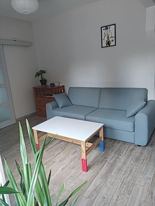 Maison Agreable Avec Stationnement Privatif 앙굴렘 외부 사진